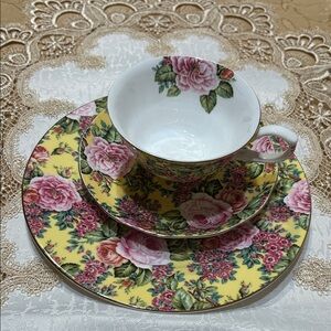 Floral Yellow Tea Set